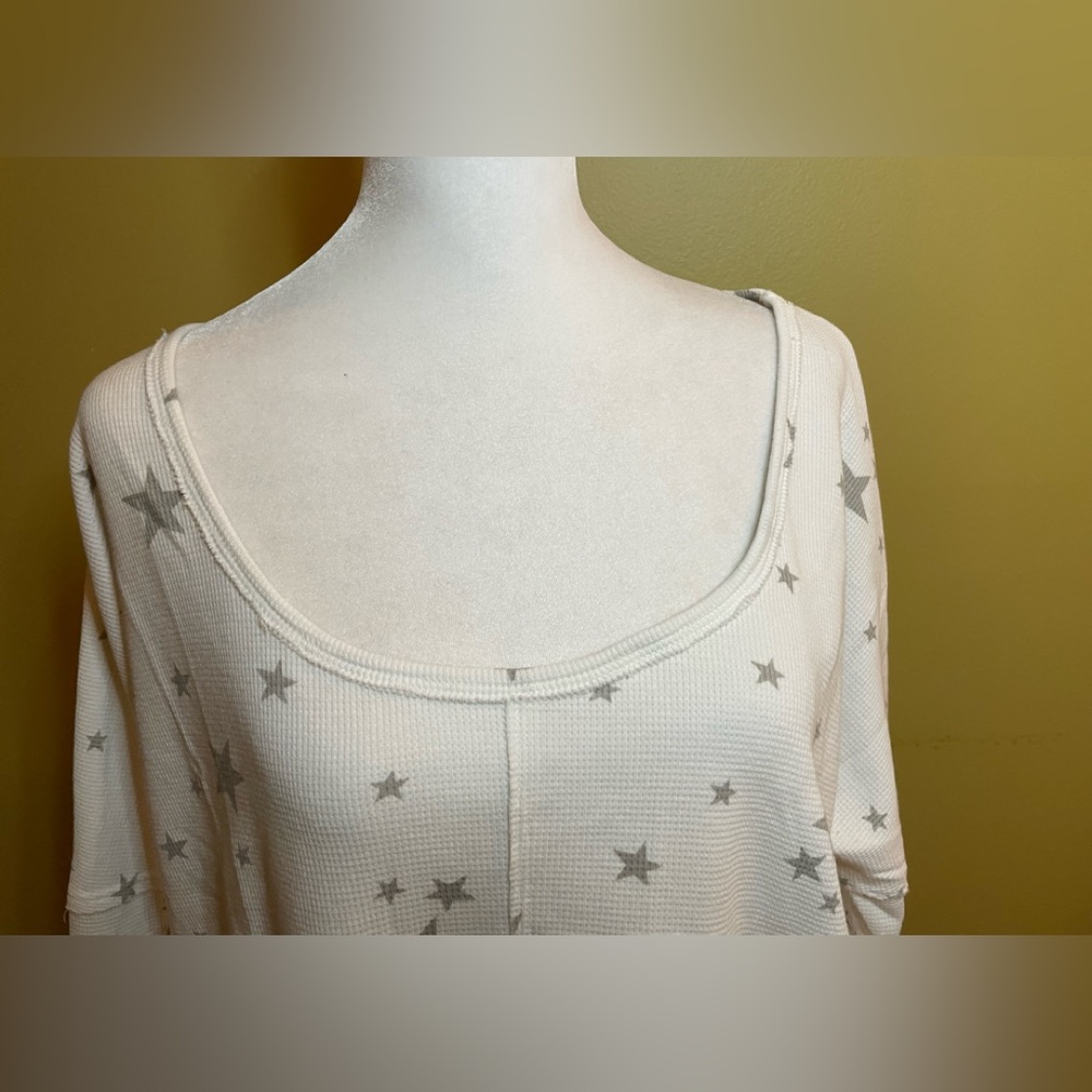 Lucky Brand Thermal Long Sleeve Top w/Gray Stars - XL - Picture 3 of 7